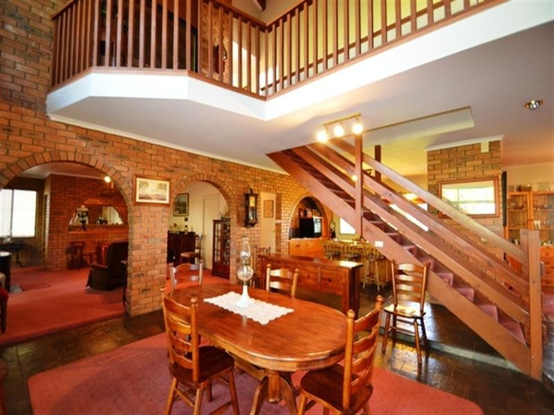 14 Mallett Crescent, Seymour VIC 3660