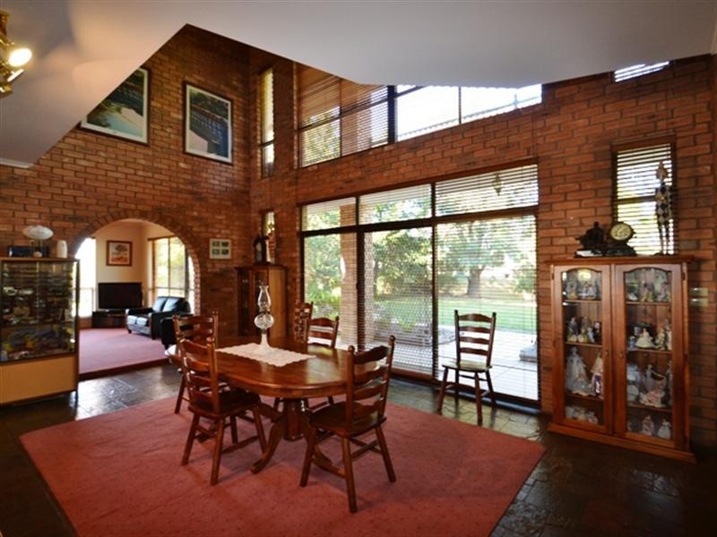 14 Mallett Crescent, Seymour VIC 3660