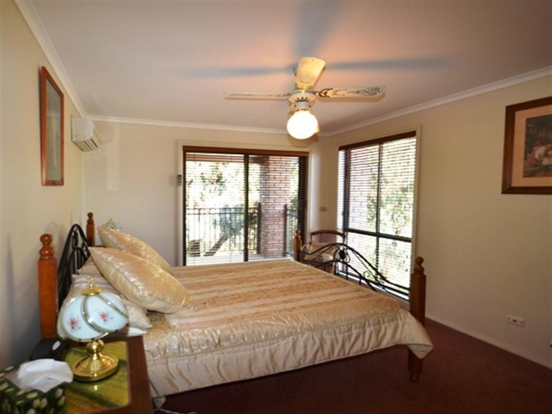 14 Mallett Crescent, Seymour VIC 3660