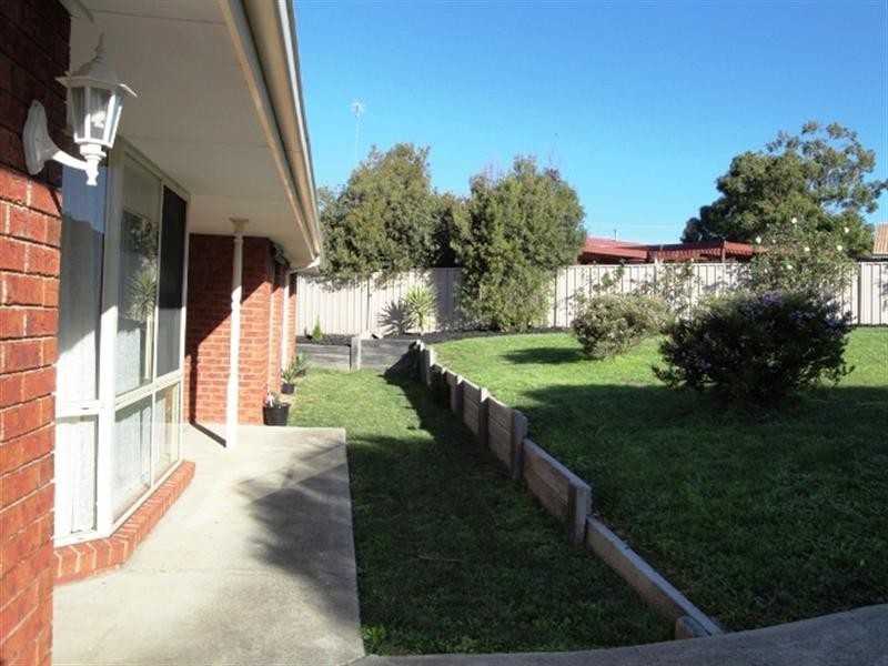 4 Heffey Court, Seymour VIC 3660