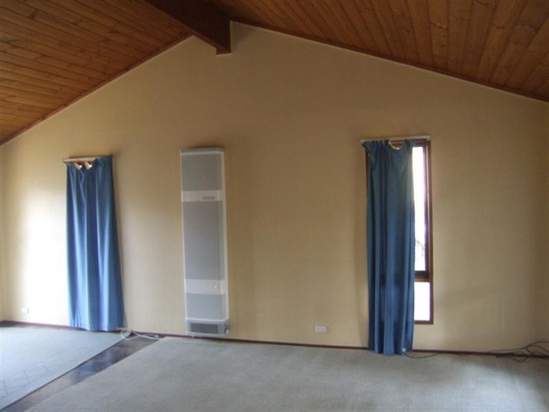 9 Delatite Road, Seymour VIC 3660