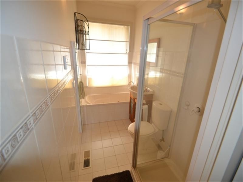 177 Anzac Avenue, Seymour VIC 3660