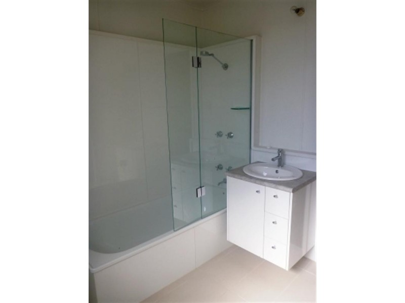 70 Martindale Crescent, Seymour VIC 3660