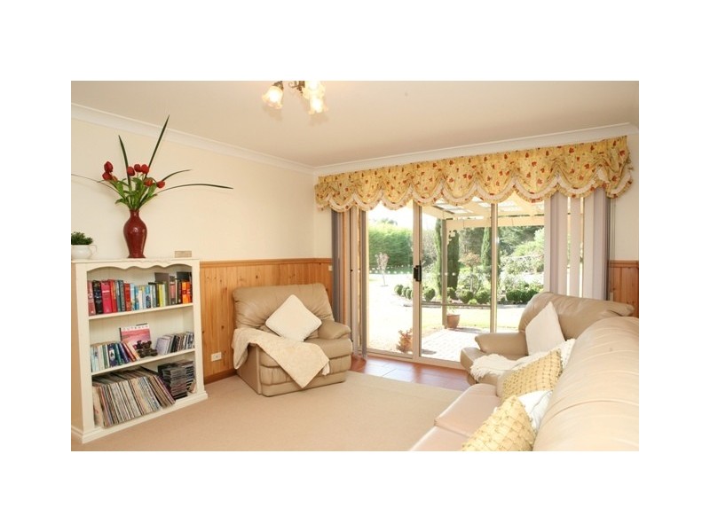 3 Kiaman Close, Bushfield VIC 3281