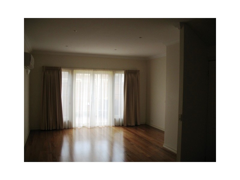 15 Lochard Place, Warrnambool VIC 3280