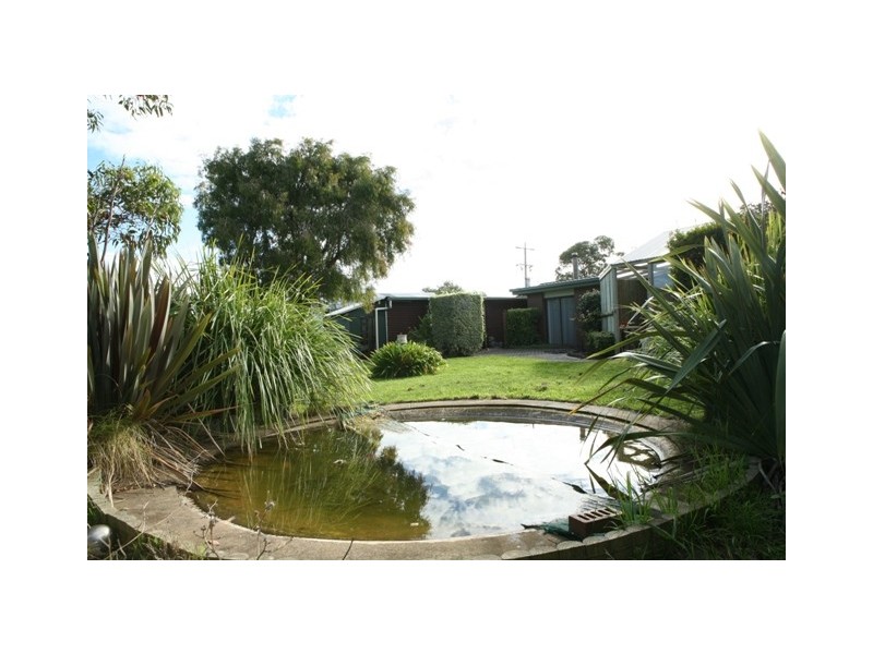 116 McKenzies Road, Bushfield VIC 3281