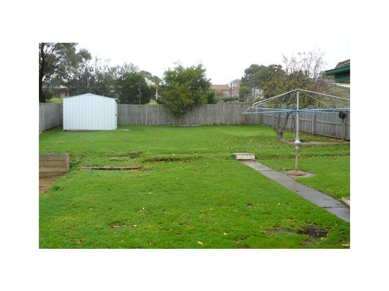227 Moore Street, Warrnambool VIC 3280