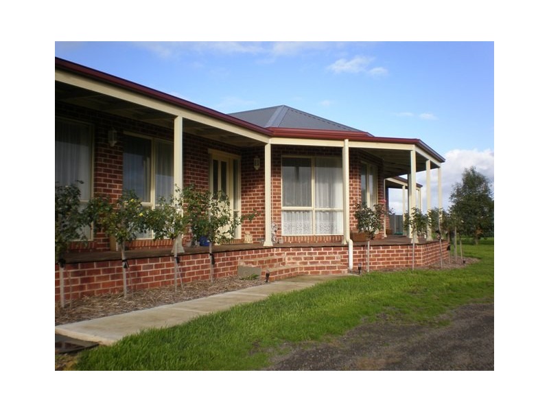 80 Scotts Road, Crossley VIC 3283