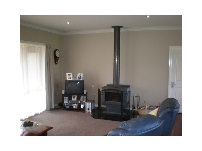80 Scotts Road, Crossley VIC 3283