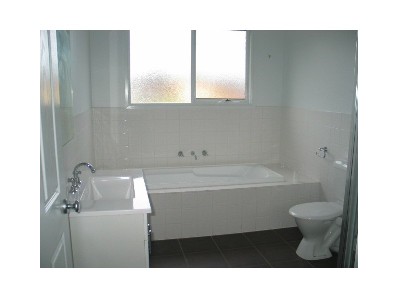 23 Adriana Crescent, Warrnambool VIC 3280