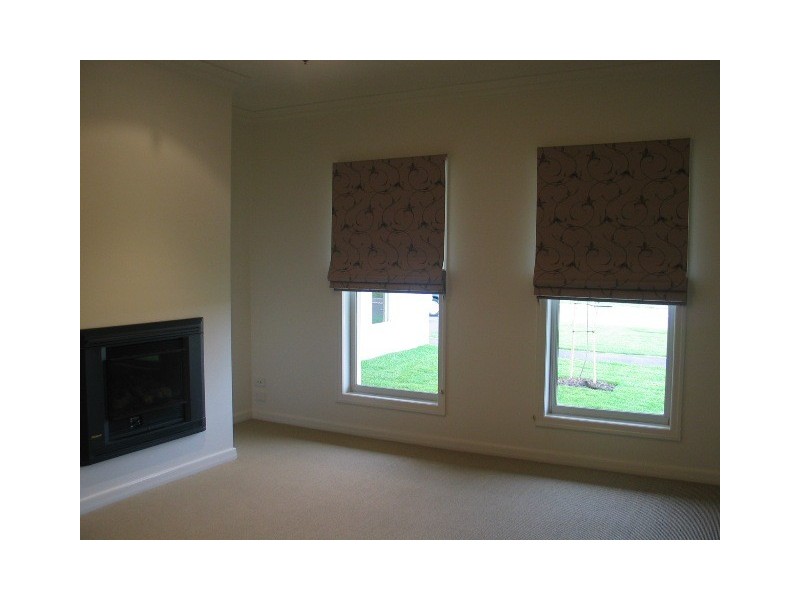 27 Lockett Drive, Warrnambool VIC 3280