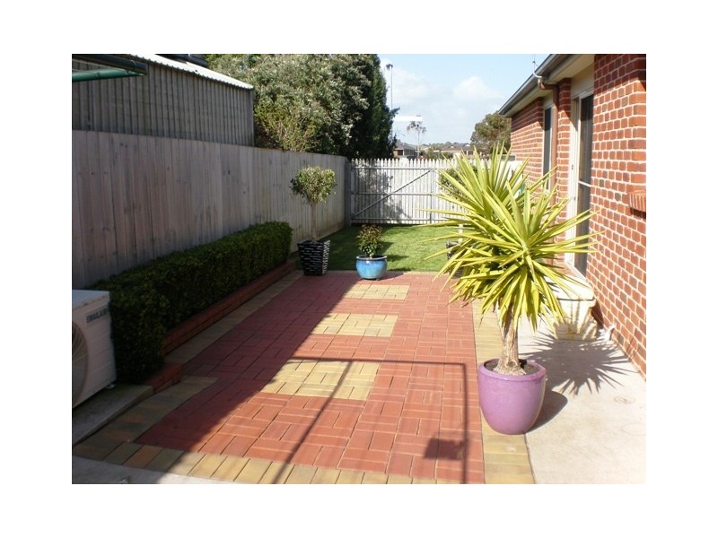 8 La Bella Court, Warrnambool VIC 3280