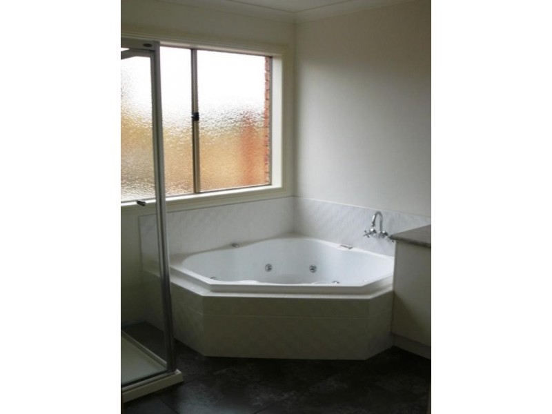 2/7 Hazelwood Road, Warrnambool VIC 3280