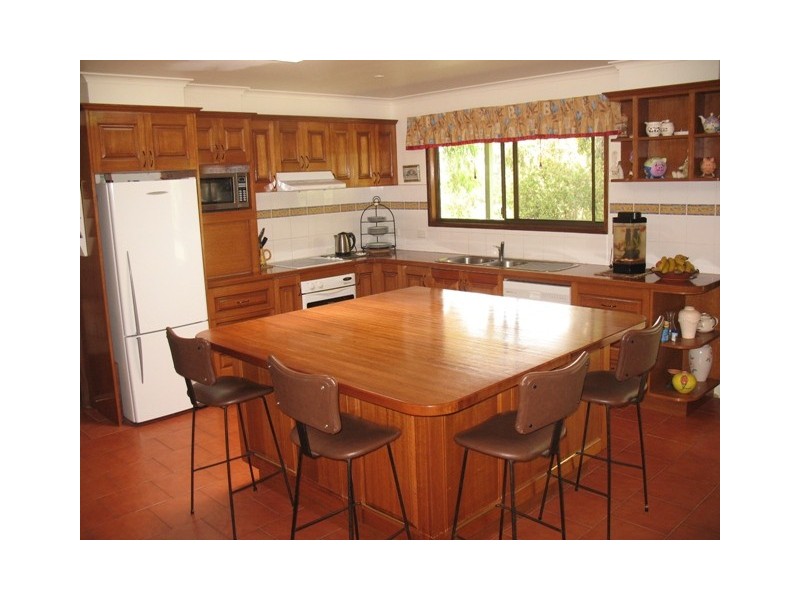 14 Jackson Street, Kirkstall VIC 3283