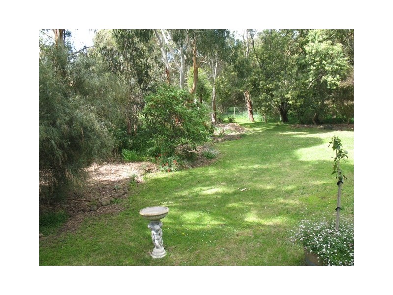 14 Jackson Street, Kirkstall VIC 3283