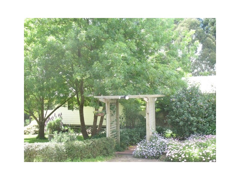 14 Jackson Street, Kirkstall VIC 3283