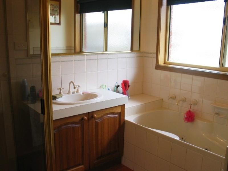 20 Carramar Crescent, Warrnambool VIC 3280