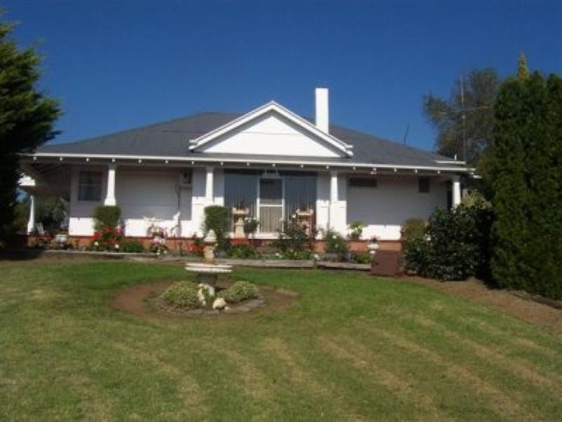 3172 Macarthur-Penshurst Road, Penshurst VIC 3289