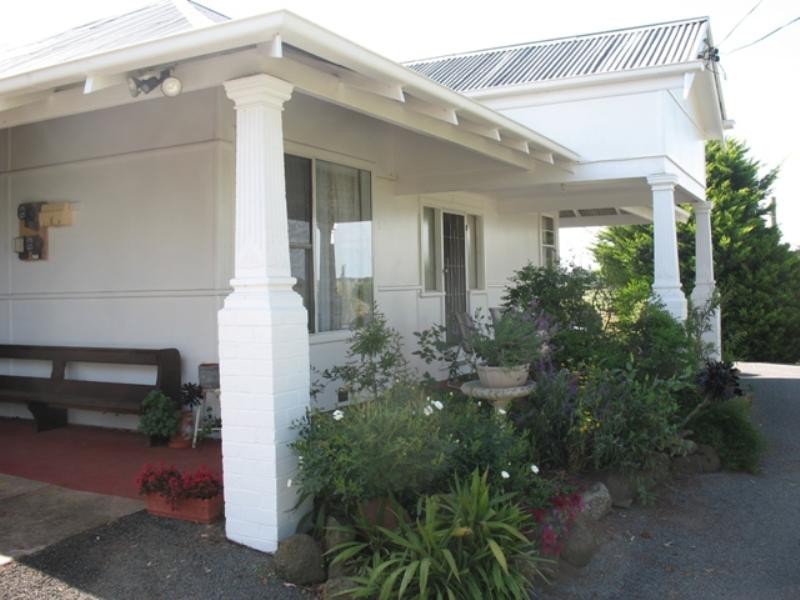 3172 Macarthur-Penshurst Road, Penshurst VIC 3289