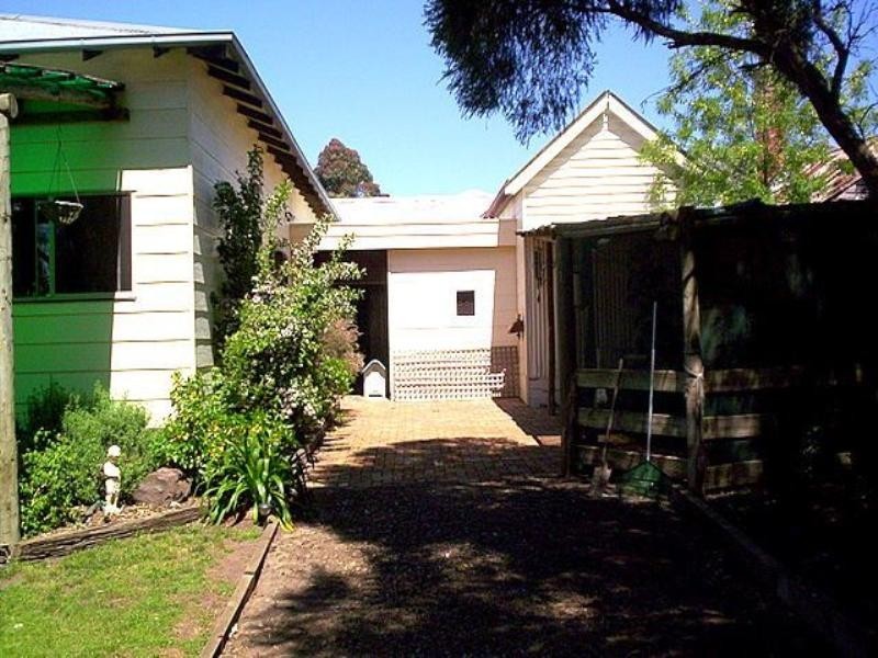 80 Bell Street, Penshurst VIC 3289