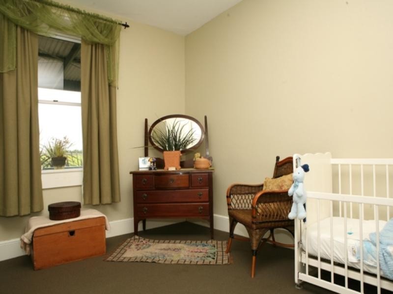 2 Mortlake Road, Warrnambool VIC 3280