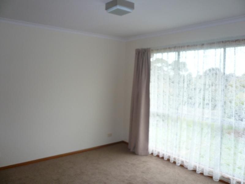 16 Albert, Woodford VIC 3281