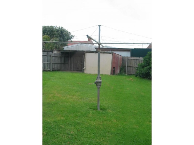 21 Wattle Grove, Warrnambool VIC 3280