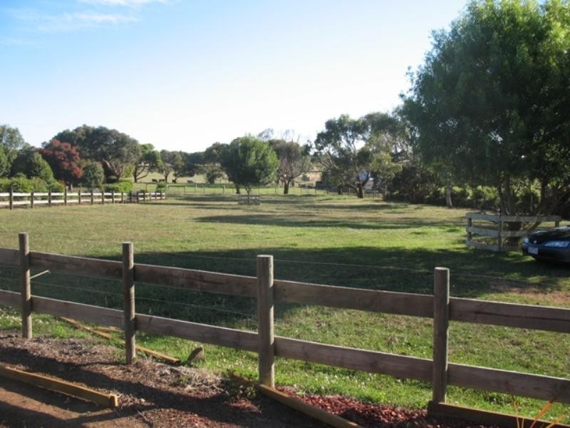 28 Stauntons Lane, Koroit VIC 3282