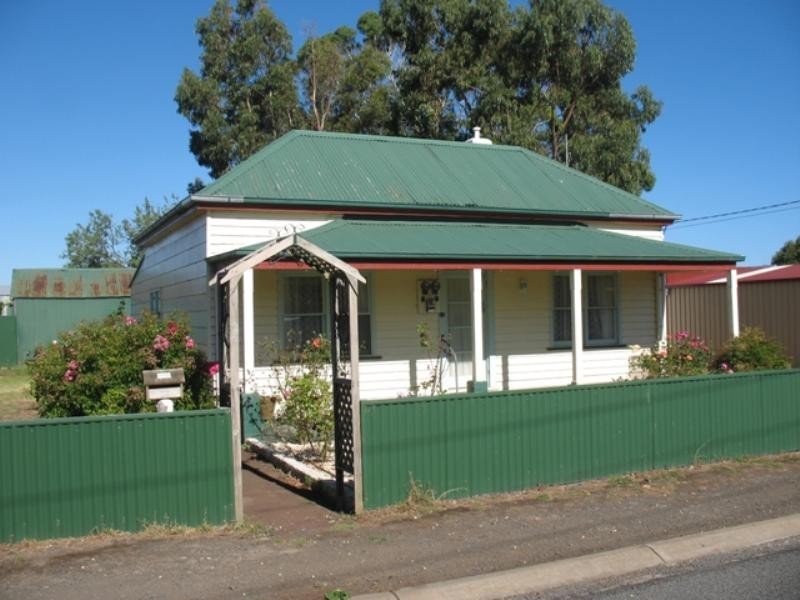 22 Spring Street, Koroit VIC 3282