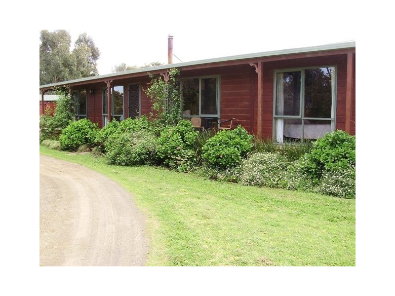 30 Irvings Lane, Koroit VIC 3282