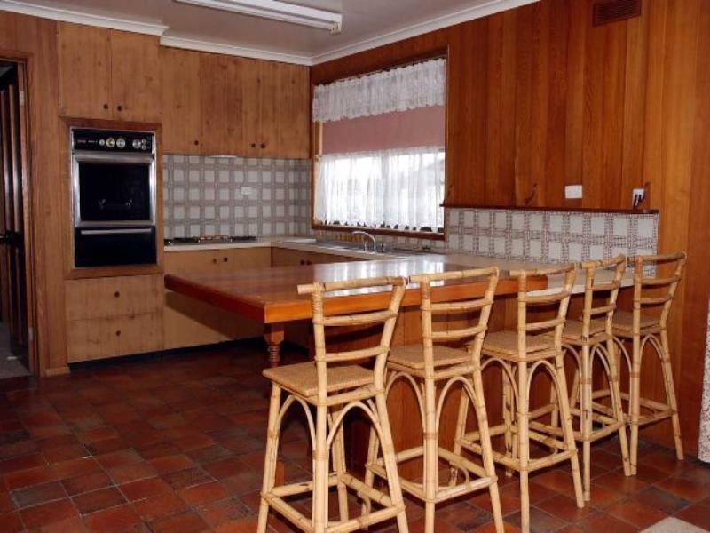 27 Nina Street, Dennington VIC 3280