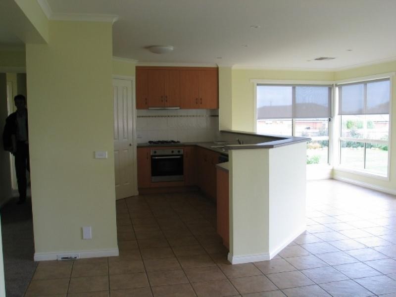 4 Katya Court, Warrnambool VIC 3280