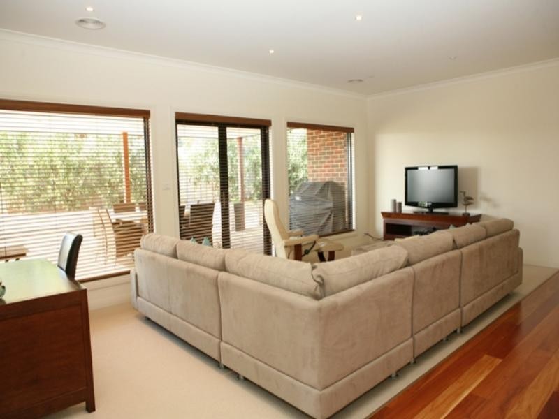 9 Renoir Drive, Warrnambool VIC 3280