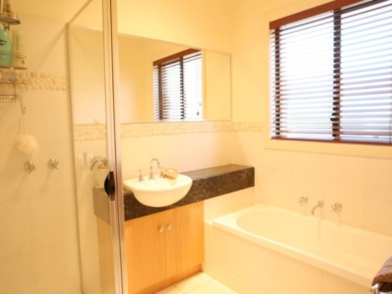 9 Renoir Drive, Warrnambool VIC 3280