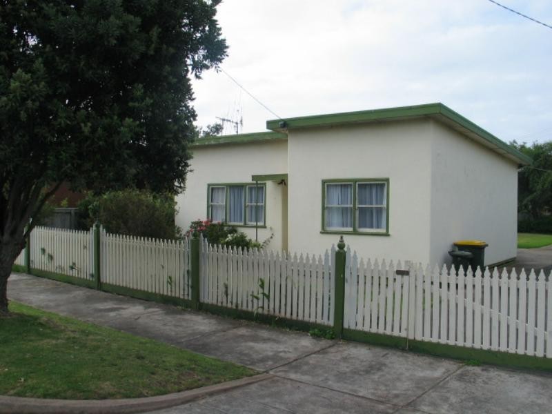 8 Ilex Avenue, Warrnambool VIC 3280