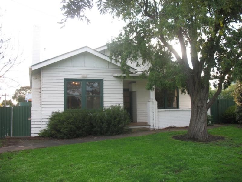 25 Burke Street, Mortlake VIC 3272