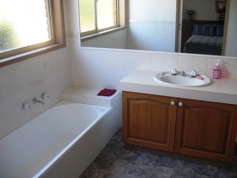 13 Paul Court, Warrnambool VIC 3280