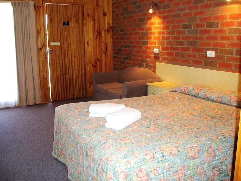 Cnr Ballarat and Bendigo Roads, St Arnaud VIC 3478