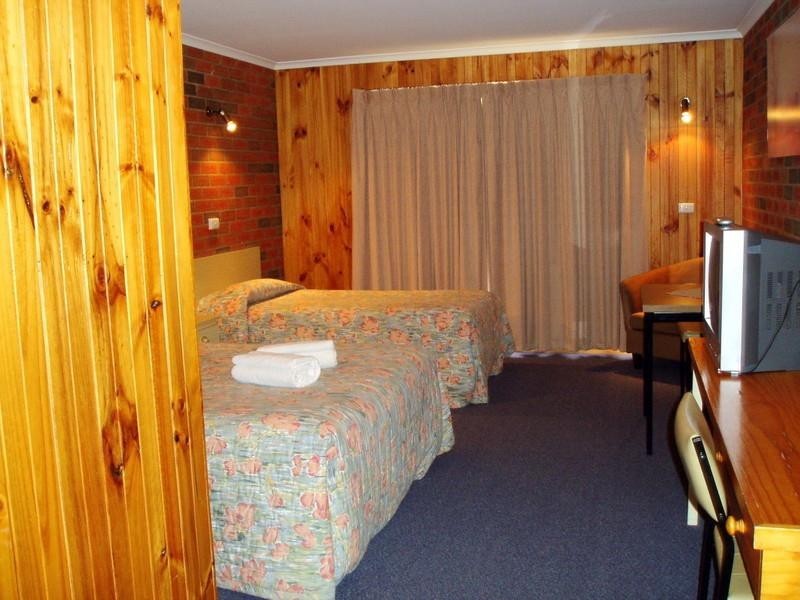 Cnr Ballarat and Bendigo Roads, St Arnaud VIC 3478