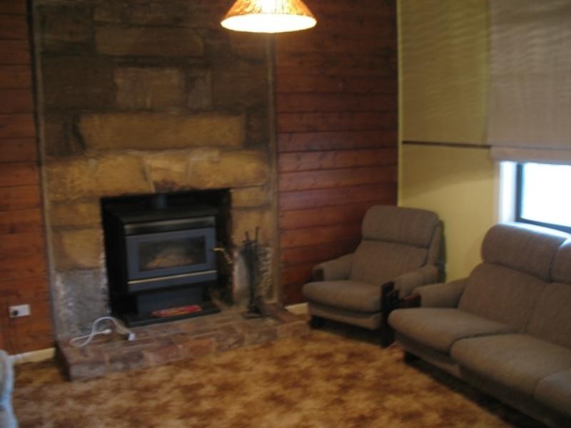 19 Commercial Place, Koroit VIC 3282