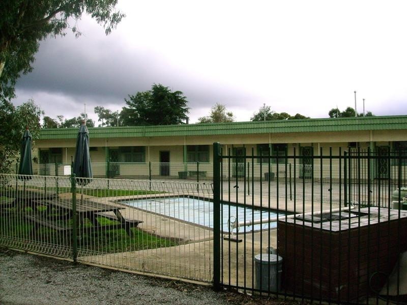 296 High St (Calder Hwy ) via Kangaroo Flats, Bendigo VIC 3550