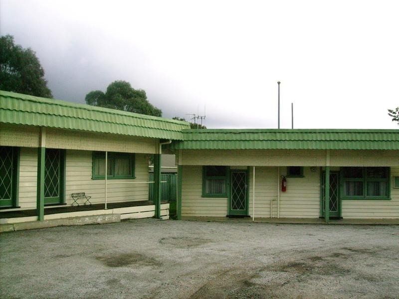 296 High St (Calder Hwy ) via Kangaroo Flats, Bendigo VIC 3550