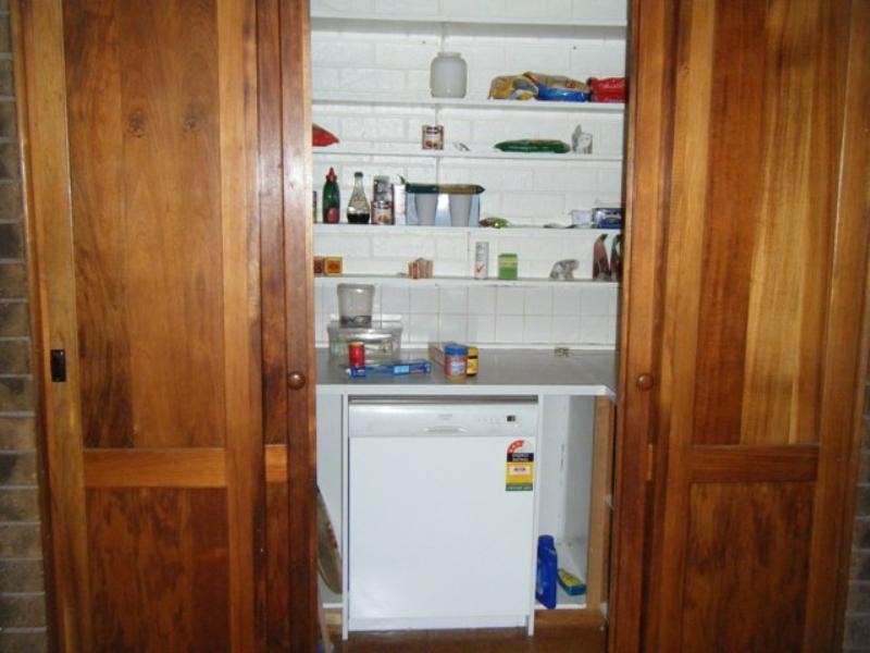 890 Connewarren Lane, Mortlake VIC 3272