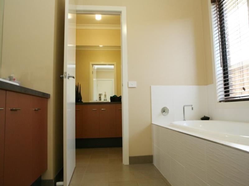 Warrnambool VIC 3280