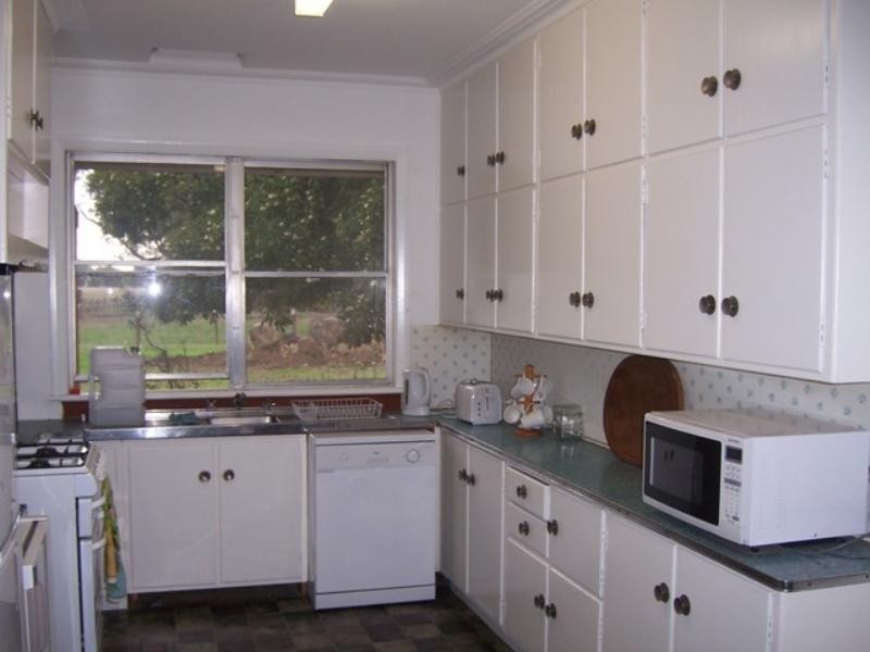 1821 Hamilton Highway, Hexham VIC 3273