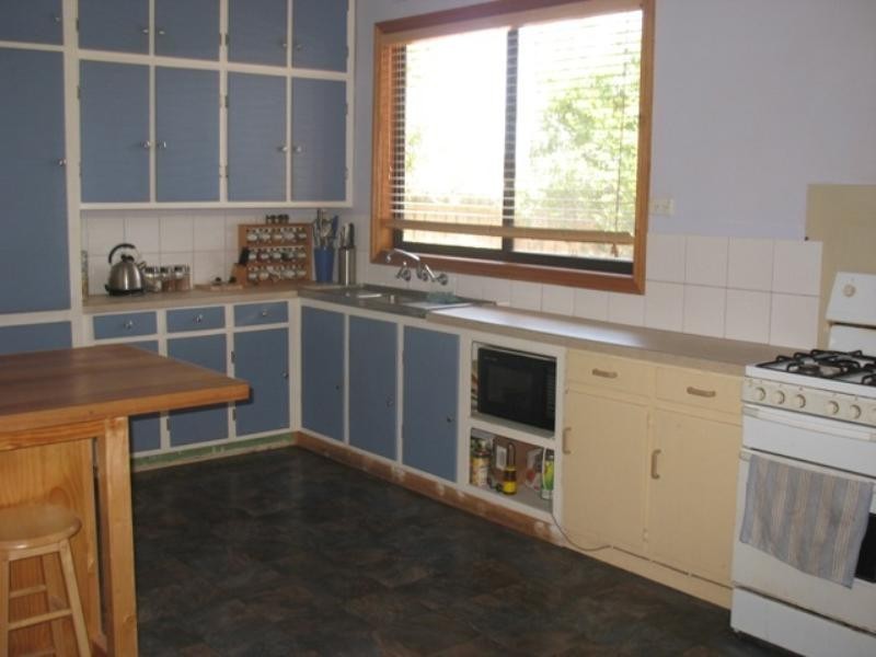 942 Raglan Parade, Warrnambool VIC 3280