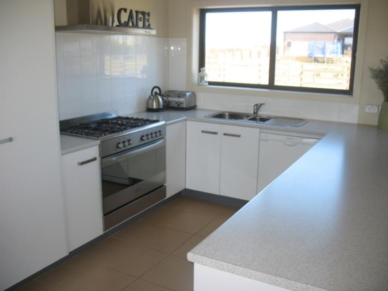 14 Cheryl Court, Warrnambool VIC 3280