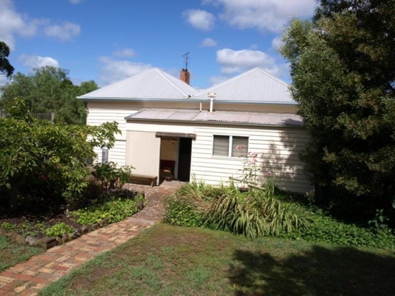 80 Dawson Street, Hawkesdale VIC 3287