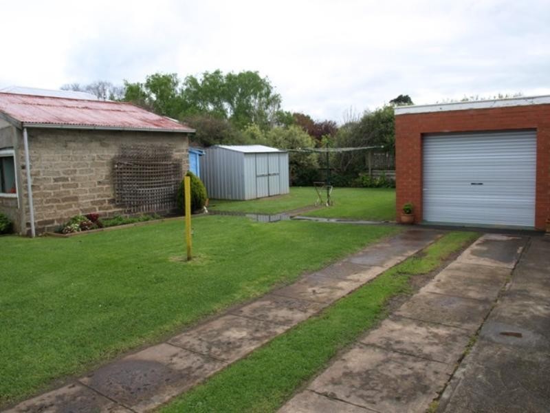 7 Tooram Road, Allansford VIC 3277