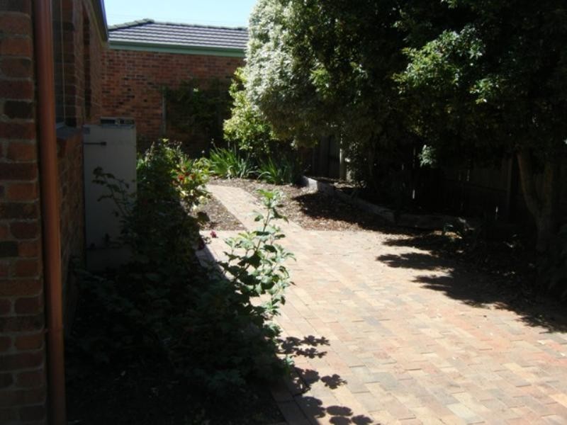 2/59 Balmoral Road, Warrnambool VIC 3280